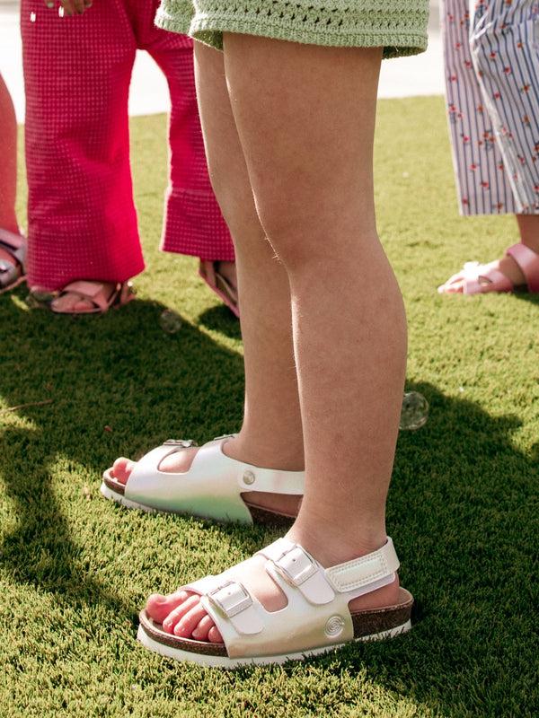 Genuins KINDU MOON IRIDESCENT