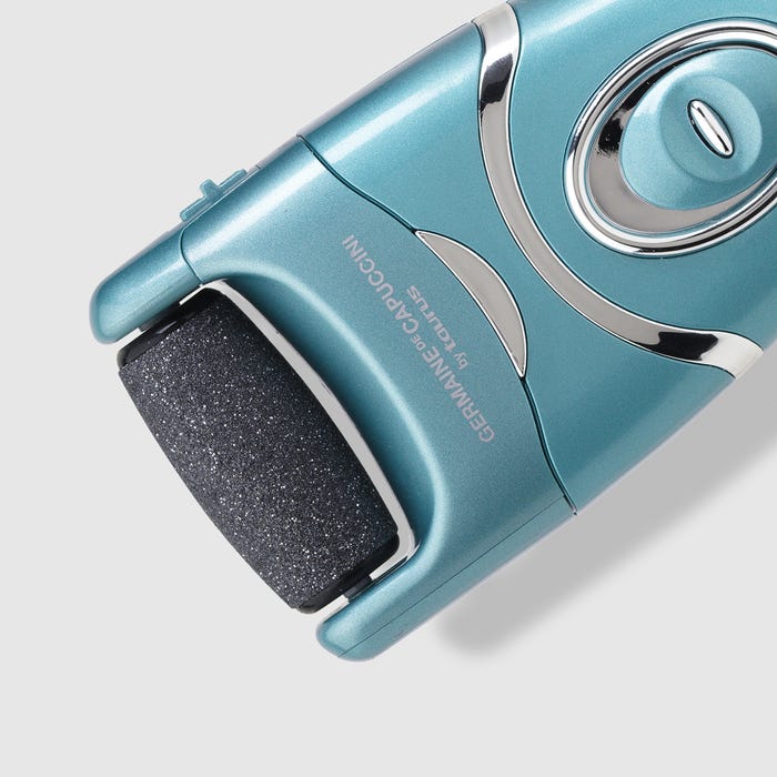 Germaine De Capuccini Magnifeet