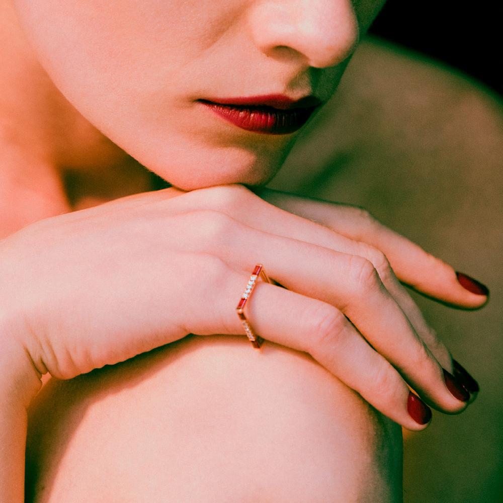 Gold&roses Anillo Square I Am Red