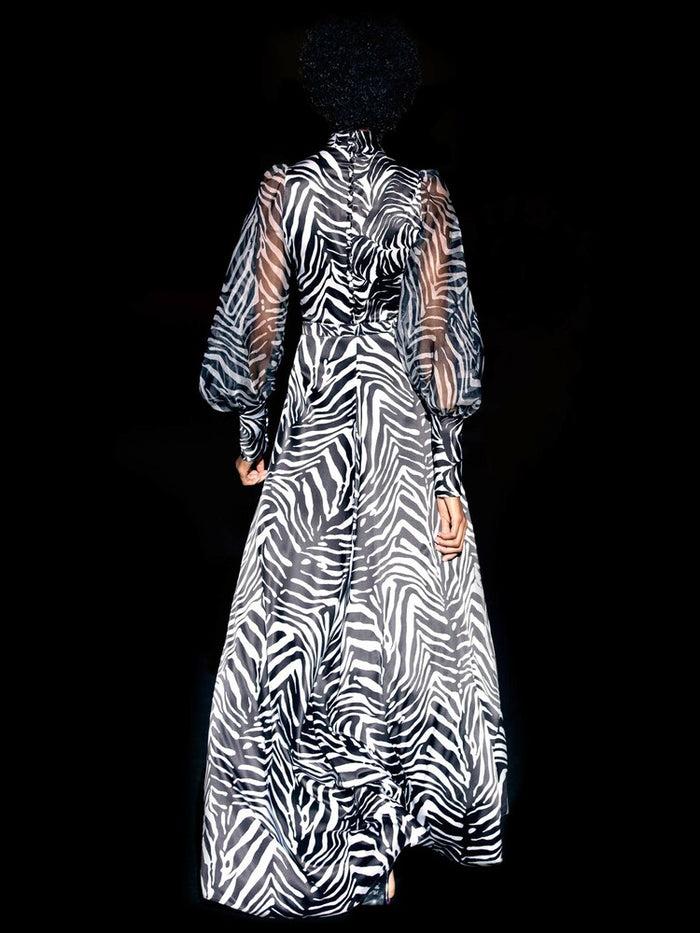 Hannibal Laguna Look 10 CEYLAN | Satin Estampado Cebra Blanco Y Negro