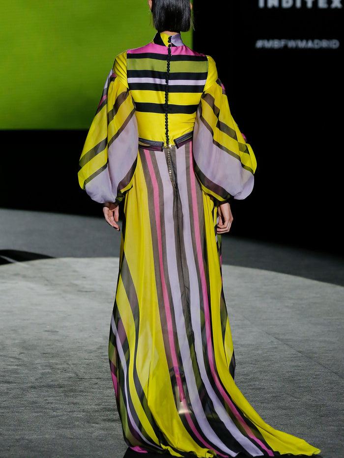 Hannibal Laguna LOOK 14 FABRIZI | Vestido Fiesta En Gasa Estampada De Rayas Y T-shirt En Satín Estampada