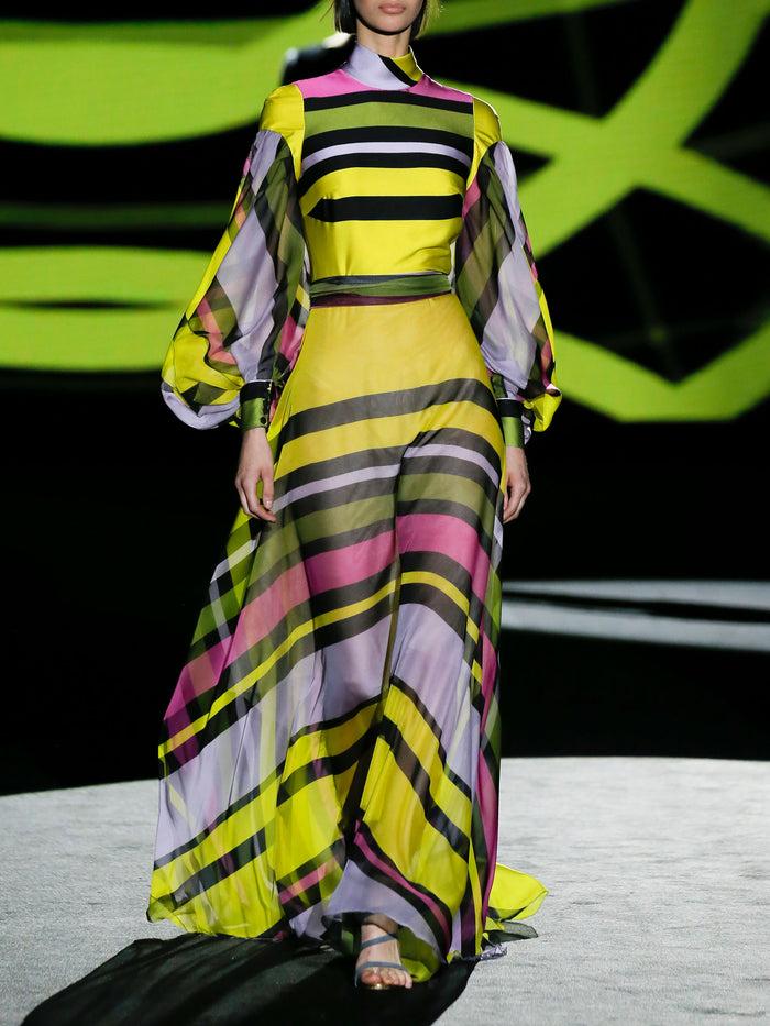 Hannibal laguna LOOK 14 FABRIZI | Vestido fiesta en gasa estampada de rayas y t-shirt en satín estampada