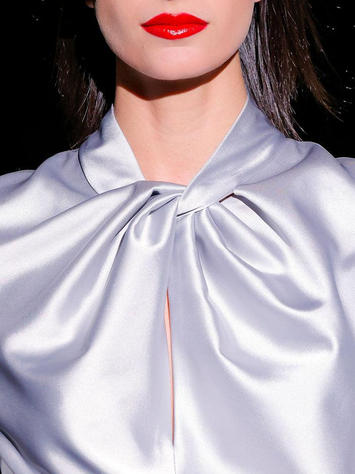 Hannibal Laguna LOOK 18 Body JUCUI Y Pantalón JELIO | Body De Fiesta Realizado En Satín Color Gris Perla. Pantalón Realizado En Satin Color Gris Perla