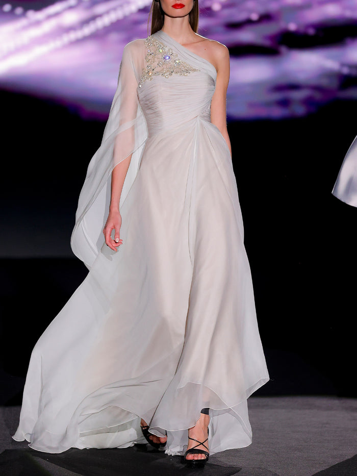 Hannibal laguna LOOK 20 Vestido Japonia | Vestido de fiesta realizado en gasa de seda color gris perla