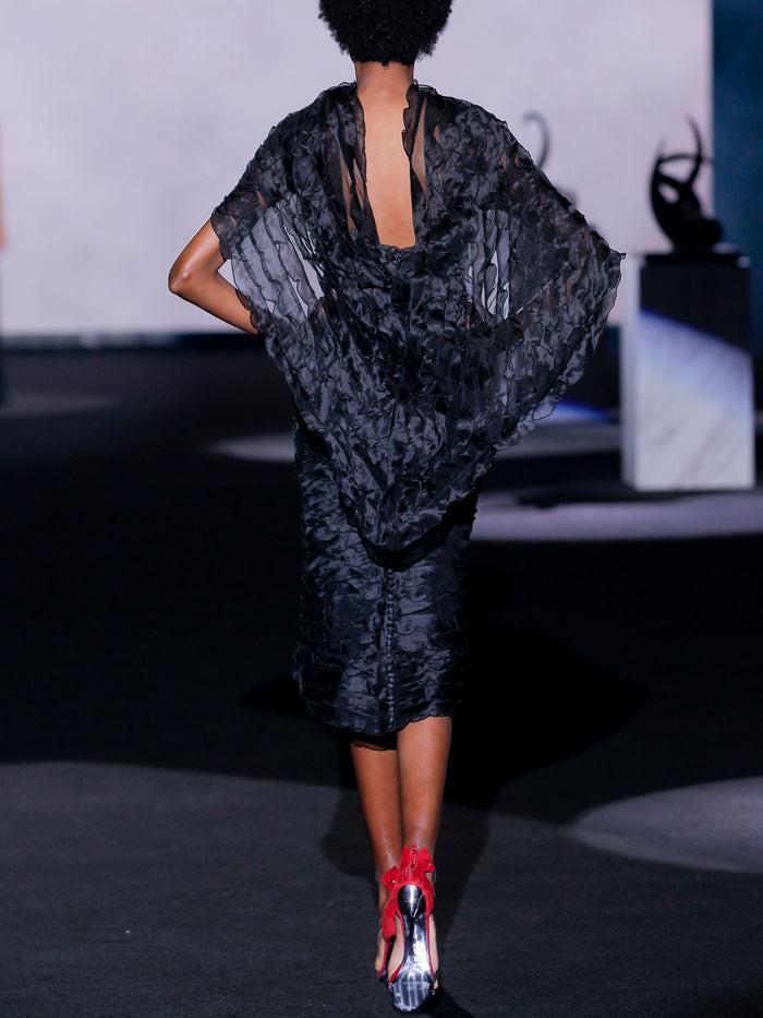 Hannibal Laguna Look 22 XENOVEVA | Vestido Corto De Fiesta En Volantes De Organza Color Negro