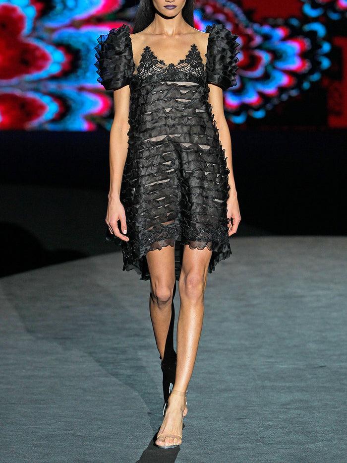 Hannibal laguna LOOK 23 HAMLET | Vestido en organza de volantes negro