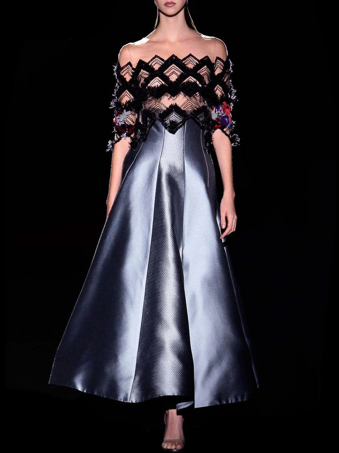 Hannibal laguna Look 25 CANDY y CASTELA | Cuerpo tul bordado negro con plumas y falda mikado