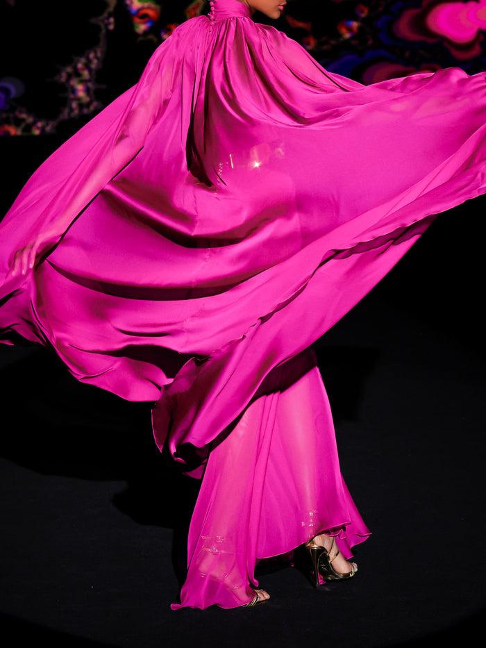 Hannibal Laguna LOOK 34 Vestido KAMELIA | Vestido En Gasa Grosella Con Cuerpo Tipo Halter Drapeado