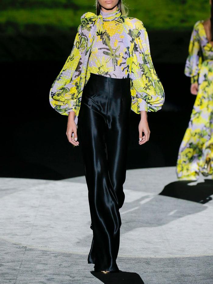 Hannibal laguna LOOK 7 FLORIAN Y FIORA / Body estampado con lazada cuello. Pantalón satin