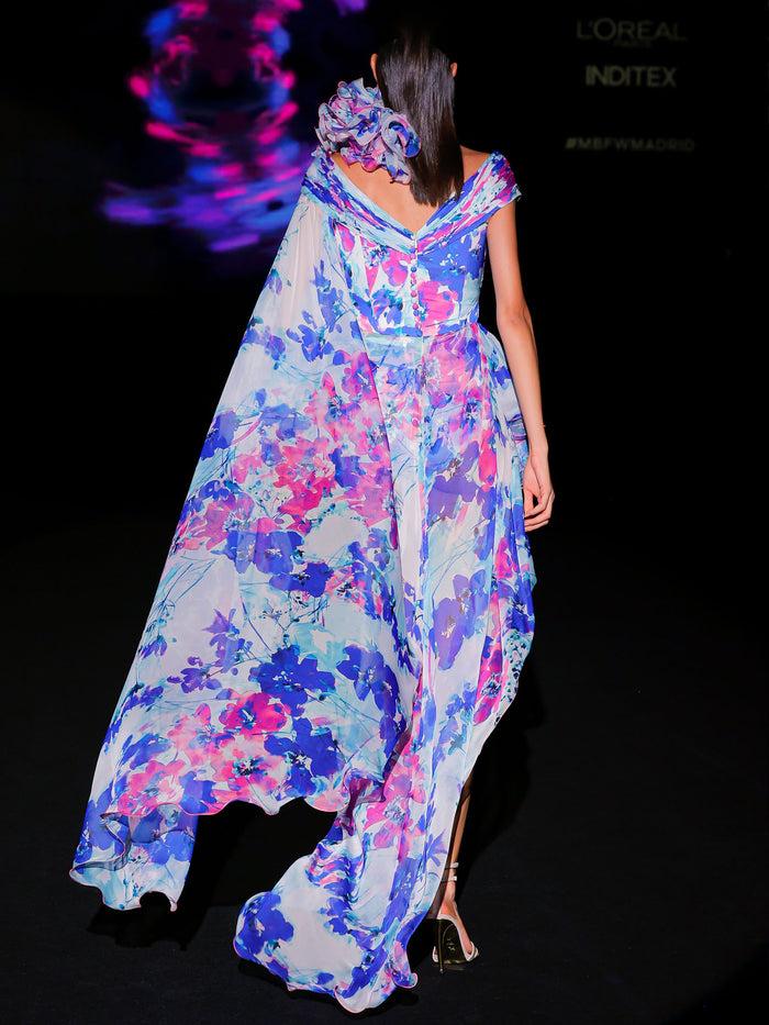 Hannibal Laguna LOOK 7 Vestido KARVALIA | Vestido De Fiesta En Gasa Estampada Con Cuerpo Drapeado Que Enmarca El Escote Liz Y Chal XL