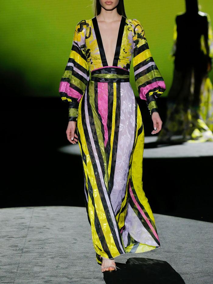 Hannibal laguna LOOK 9 FORTUNIA | Vestido de fiesta escote en V y falda en gasa devoré