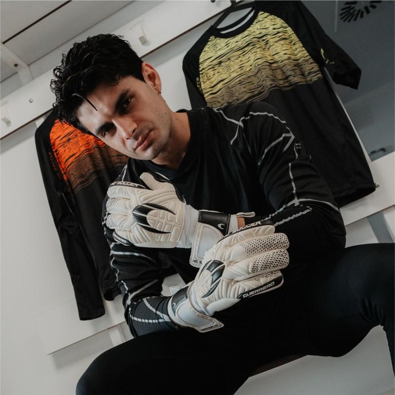 Ho Soccer Guante Guerrero PRO NG Justice White