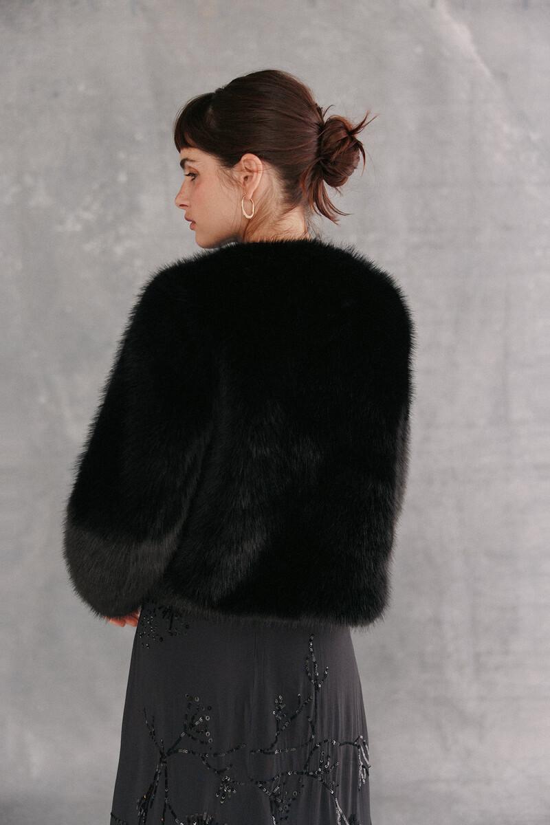 Hoss Intropia Anna. Chaqueta Corta De Pelo Sintético | Kimonos Y Chaquetas De Mujer | Hoss Intropia