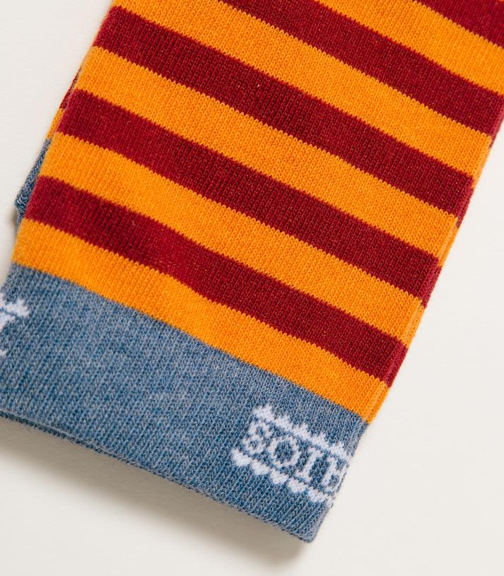 Iaios Calcetines Truth