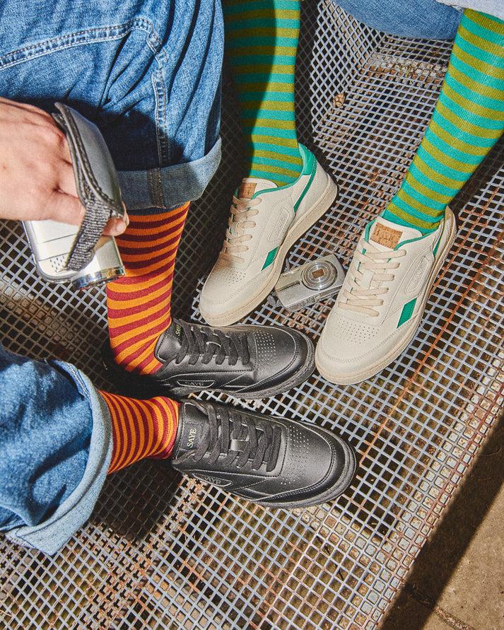 Iaios Calcetines Truth