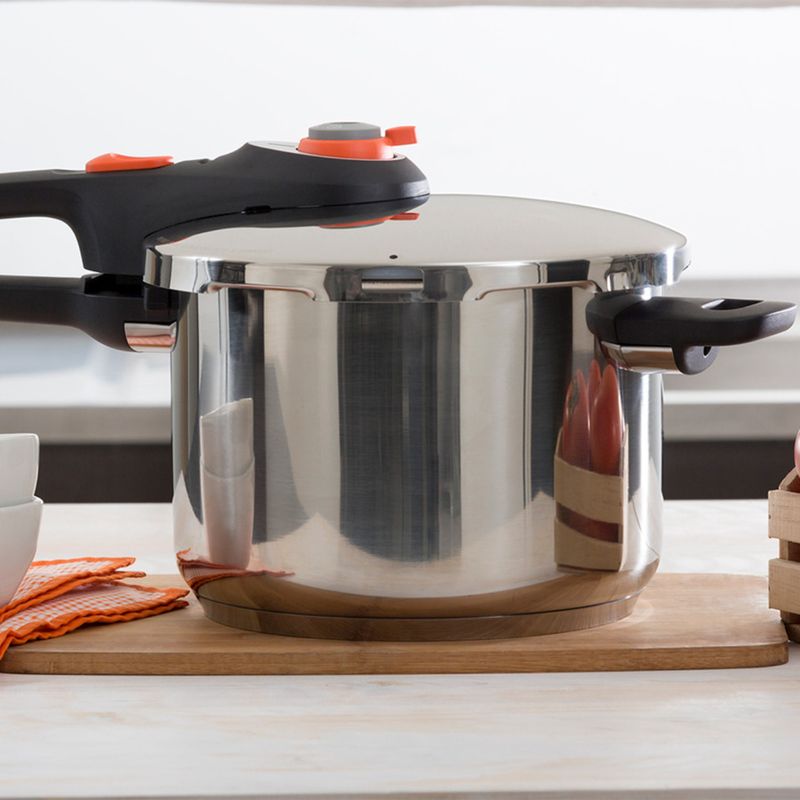 Imusa Combo Olla A Presión 6 Lts + Licuadora Infiny Force Xl