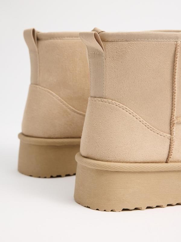 In Side Botín De Plataforma Con Pelo Interior Beige