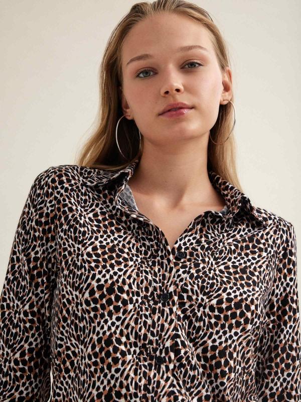 In Side Camisa Manga Larga Slim Estampada Animal Print