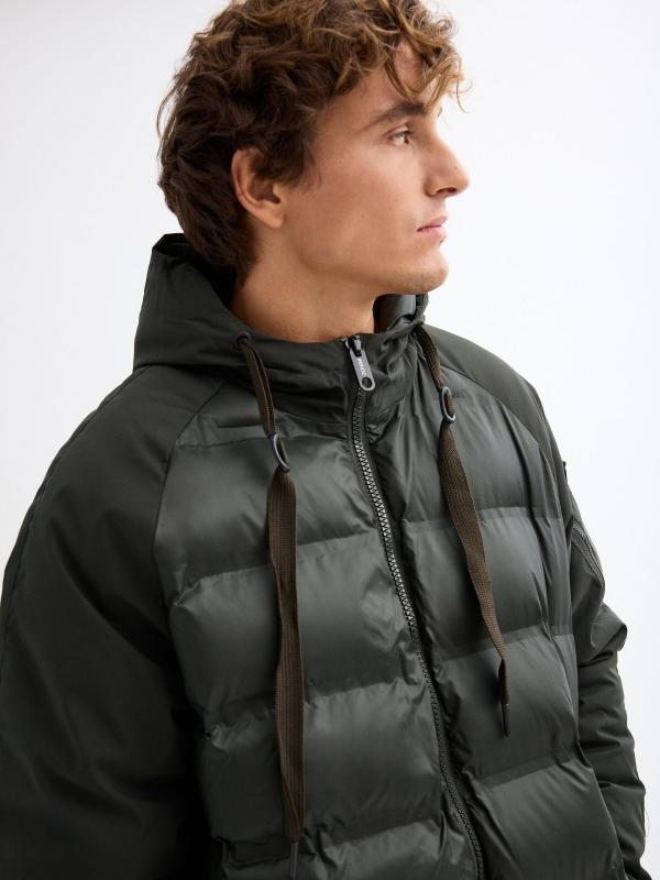 In Side Abrigo Nailon Combinado Verde