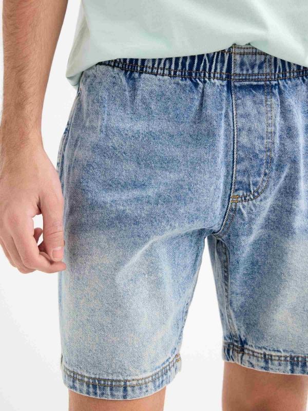 In Side Bermuda Jogger Denim Con Goma