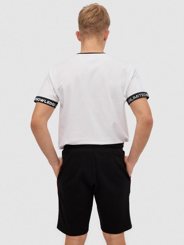 In Side Bermuda Jogger Franja Roja