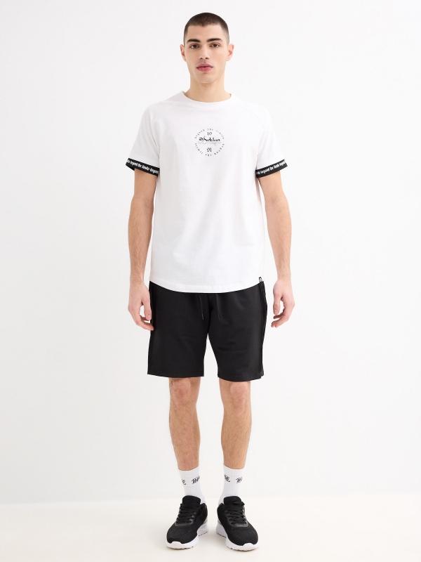 In Side Bermuda Jogger Negra