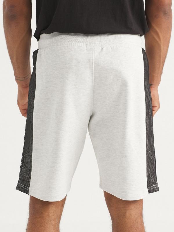 In Side Bermuda Jogger Paneles Combinados
