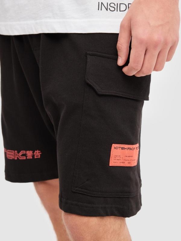In Side Bermuda Jogger Texto