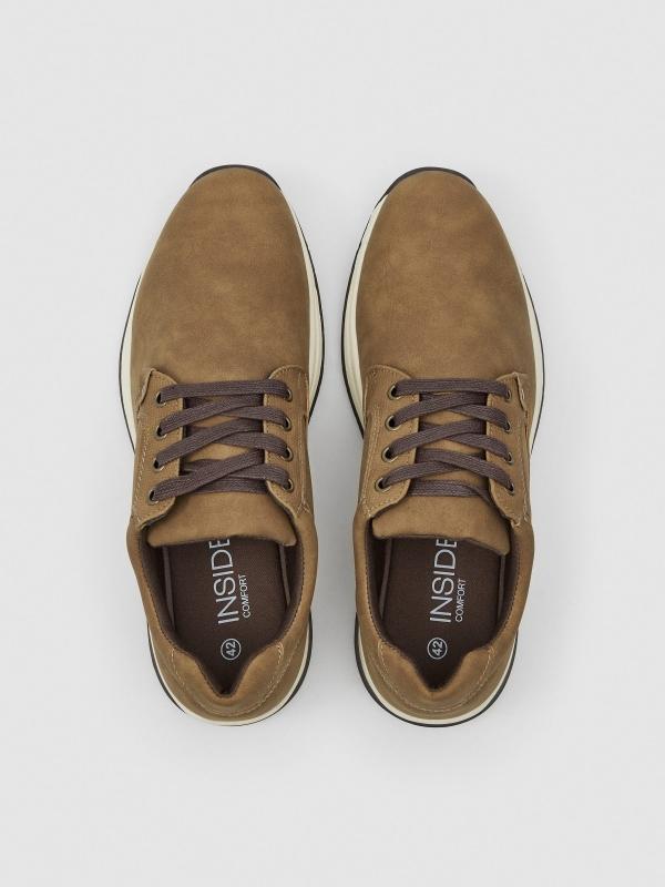 In Side Blucher Running Marrón