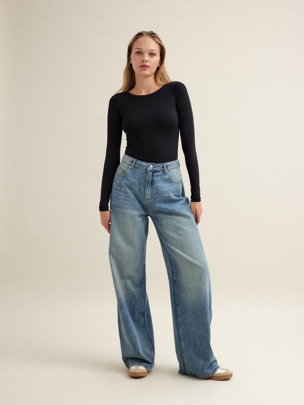 In Side Body Básico Manga Larga Negro