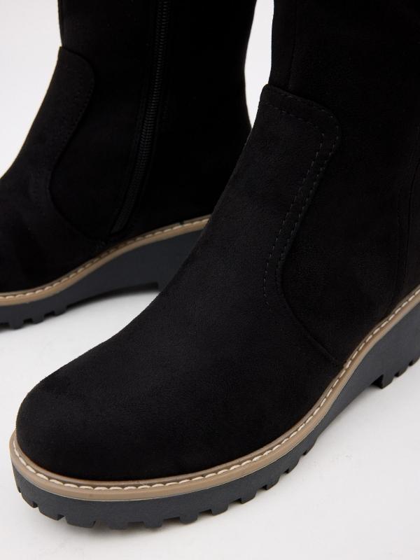 In Side Bota Alta Con Cuña