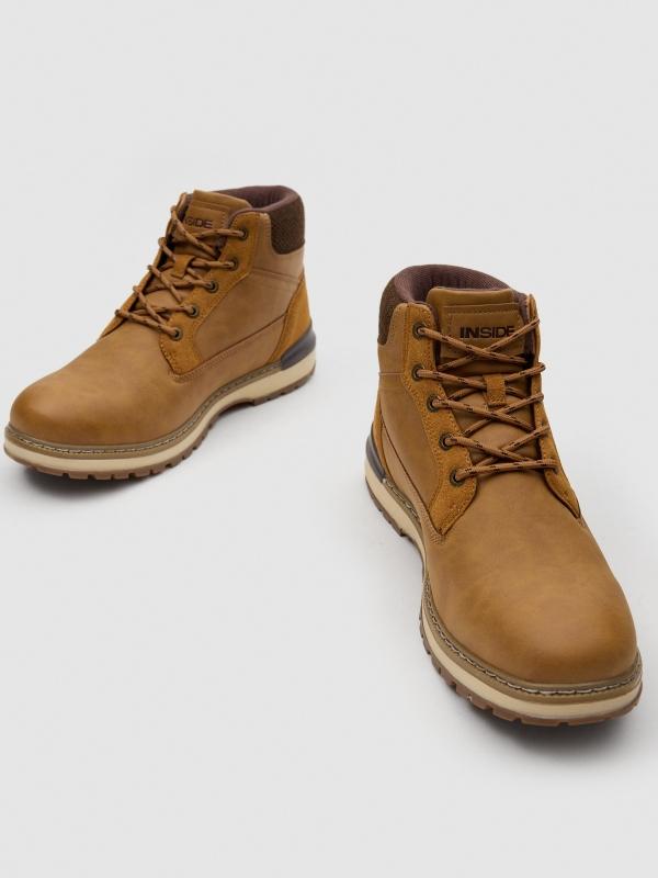 In Side Bota Caramelo Combinada