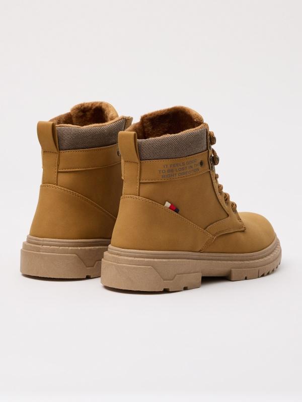 In Side Bota Montañera Combinada Cuello