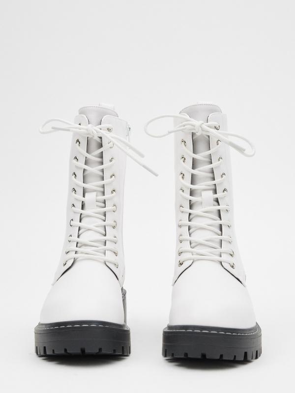 In Side Botas Media Caña Con Cordones