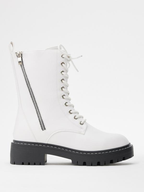 In side Botas media caña con cordones