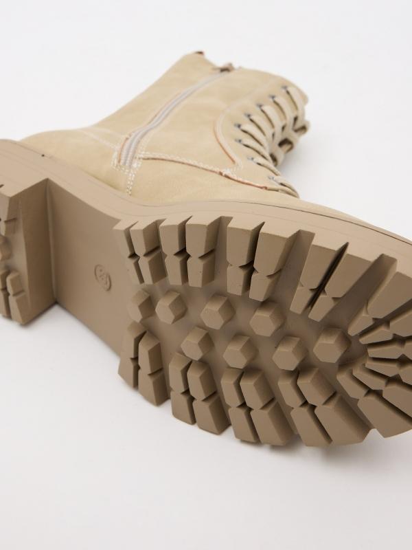 In Side Botas Media Caña Con Plataforma