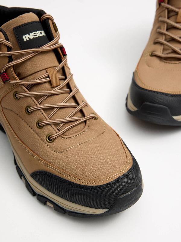 In Side Botas Montañeras Efecto Piel