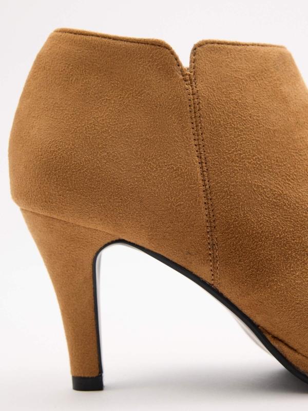 In Side Botin Basico Marrón