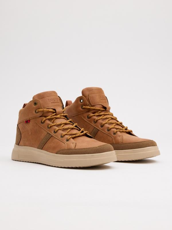 In Side Botín Deportivo Marrón Efecto Piel