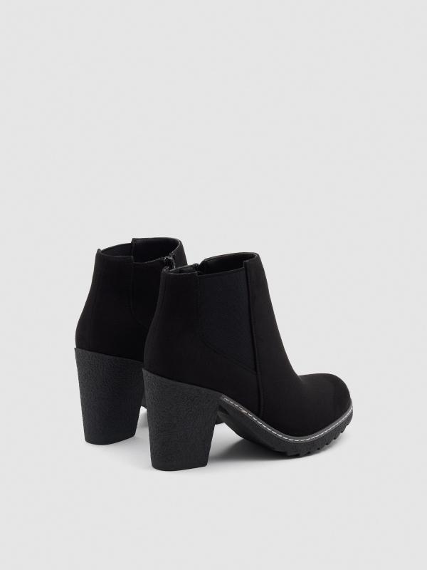 In Side Botines Con Elástico Y Cremallera