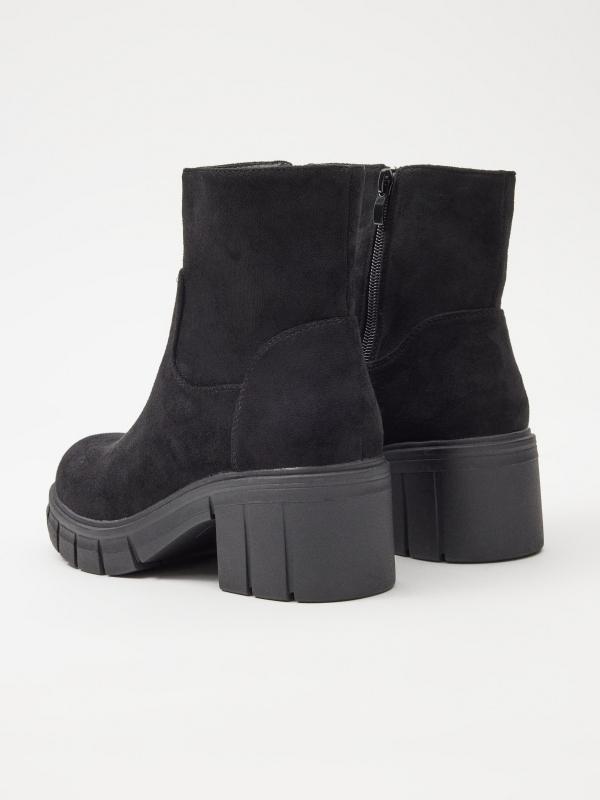 In Side Botines De Polipiel Con Tacón