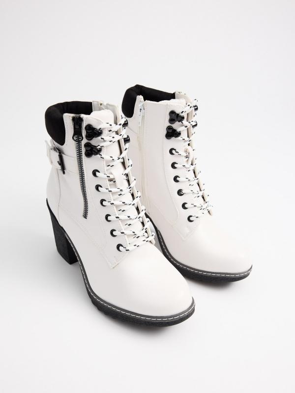 In Side Botines Montañeros Con Condones