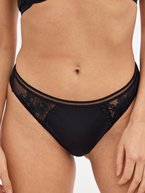 In Side Braguita Negra De Encaje
