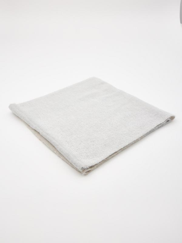 In Side Bufanda Cuello Gris Apagado