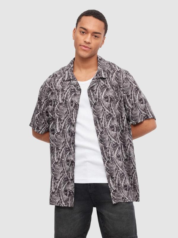 In side Camisa hojas blanco y negro