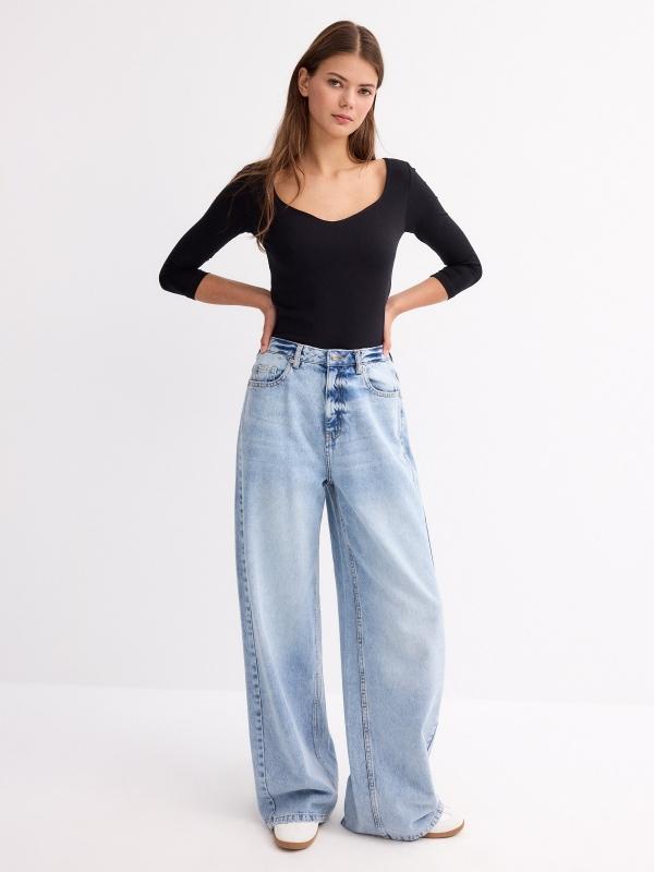 In Side Camiseta Básica De Corazón