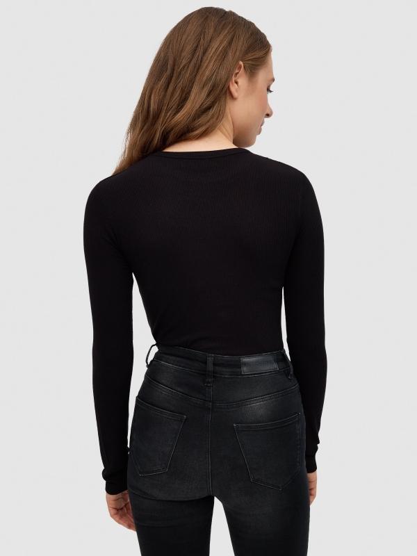 In Side Camiseta Básica Negra