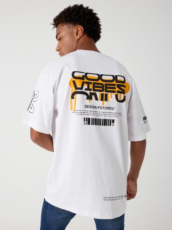 In Side Camiseta Blanca Estampada