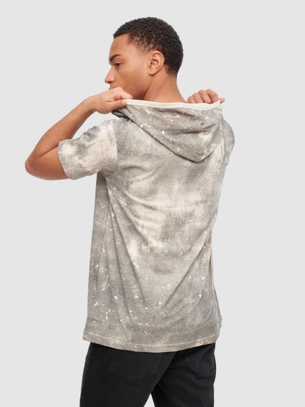 In Side Camiseta Capucha Brochazos