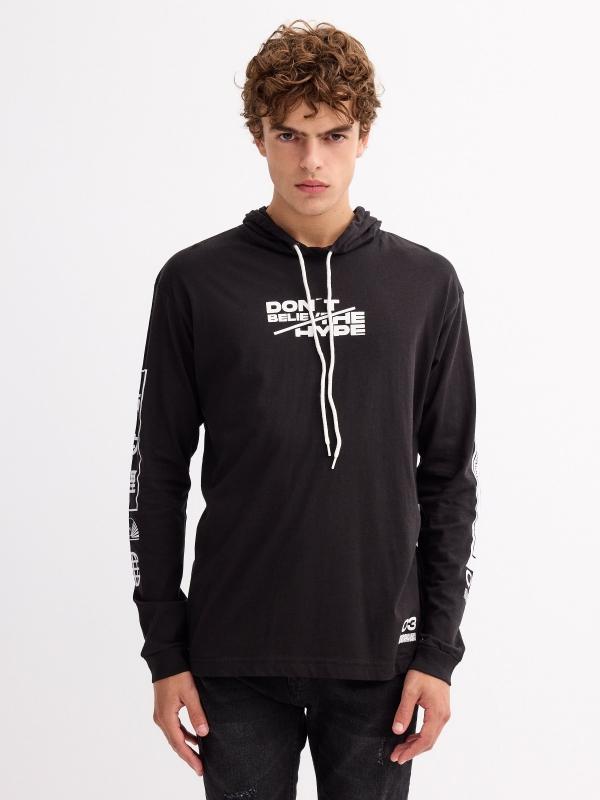 In side Camiseta capucha estampada